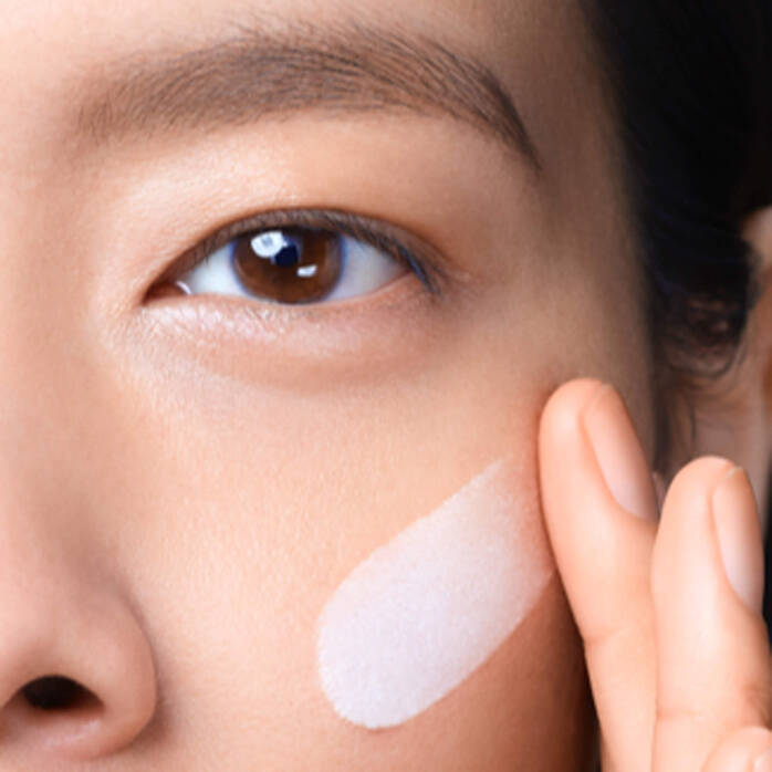 La Roche-Posay ANTHELIOS UVMUNE 400 Invisible Fluid SPF50+ Sun Cream for Sensitive Skin 50ml