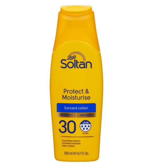 Boots Soltan Protect & Moisturise Lotion SPF30 200ml